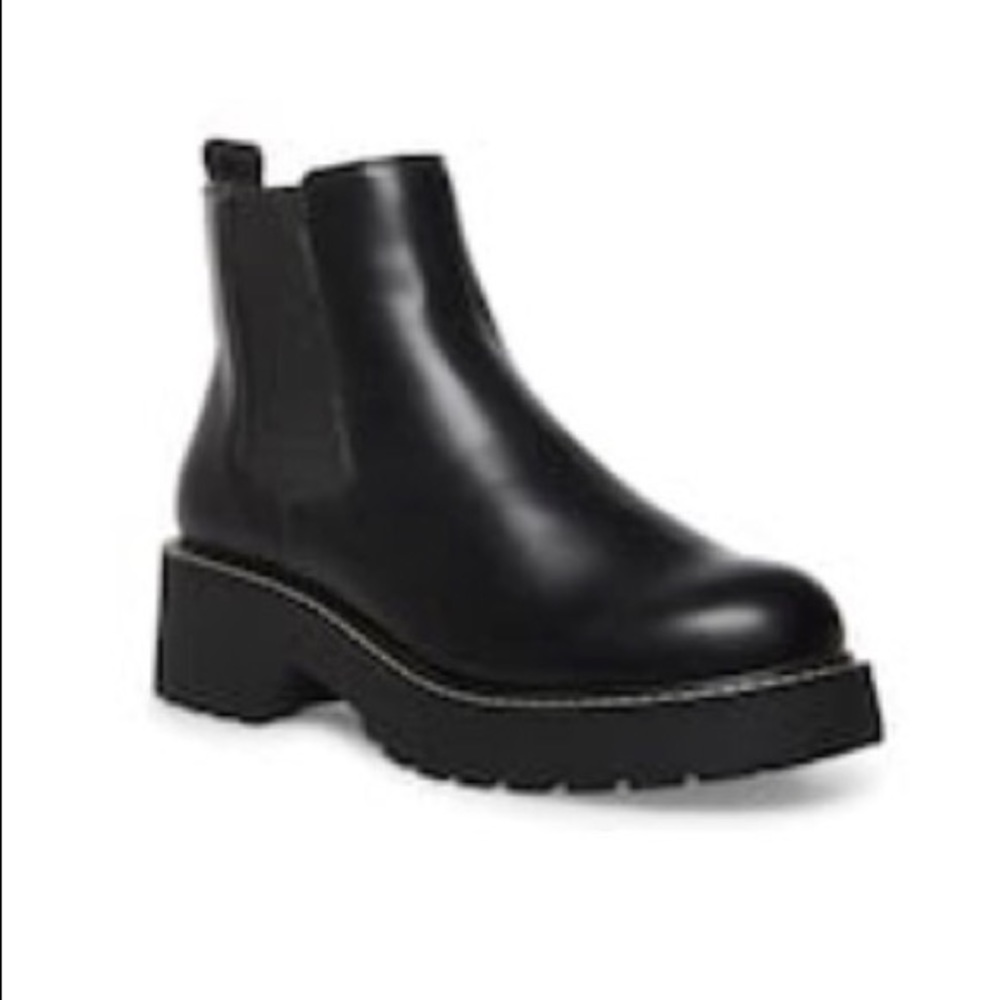 Madden Girl Cindy Chelsea Boot